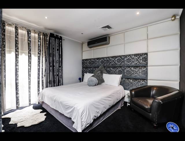 3 BEDROOM APARTMENT FOR SALE IN MORNINGSIDE